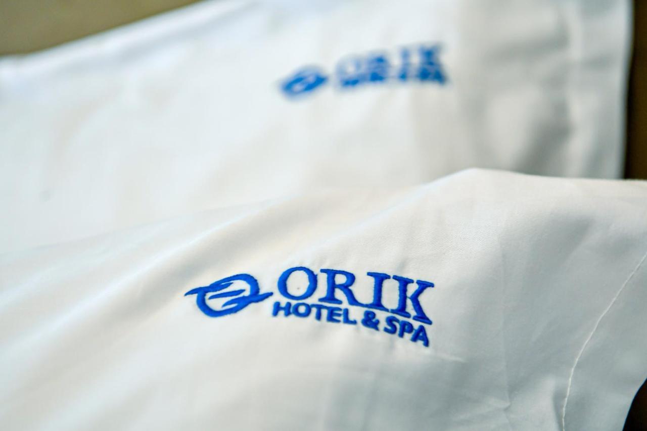 Orik Hotel Vlorë Екстериор снимка